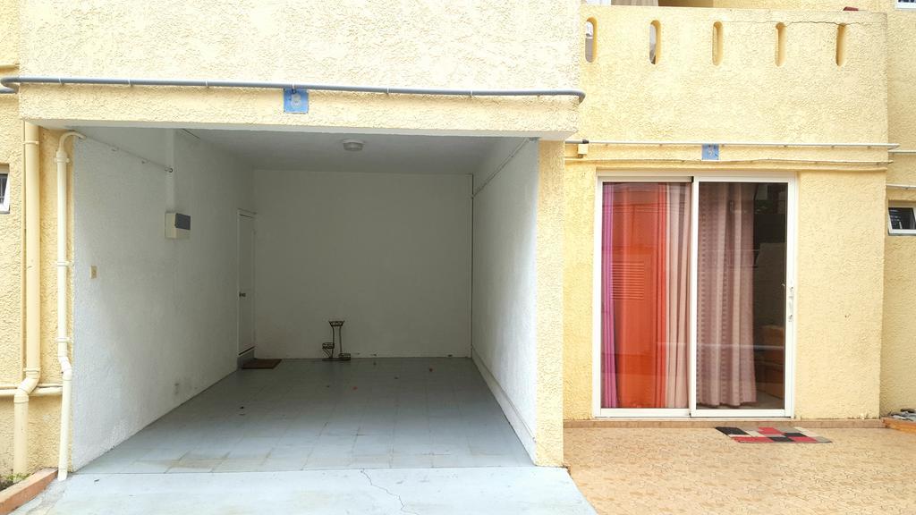 Villa In Le Tamier, 4 Bedrooms, 300M Flic En Flac Beach Exterior foto