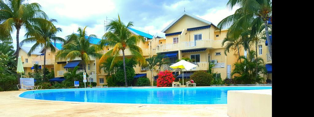 Villa In Le Tamier, 4 Bedrooms, 300M Flic En Flac Beach Exterior foto